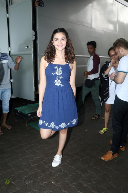 Actress Alia Bhatt Spotted At Movie Shooting 6